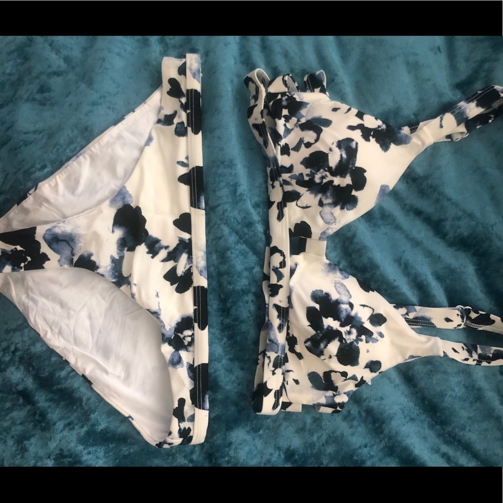 RVCA bathing suit
